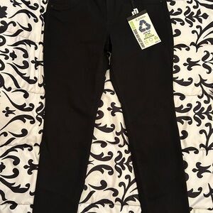 d. jeans Women's Classic Black Skinny Jeans